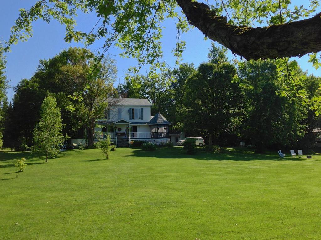 Le Reflet De La Riviere B&B Weedon-Centre Exterior foto